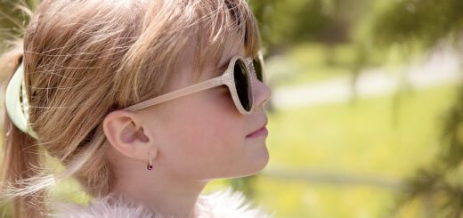 Jak vybrat dětské sluneční brýle a proč je vůbec vybírat